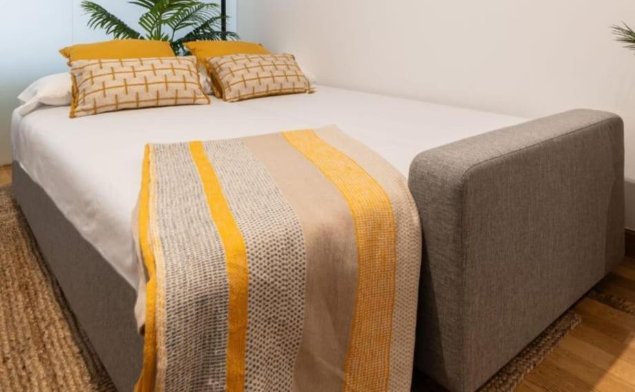 Espectacular Apartamento Olivico Con Parking Vigo Exterior photo